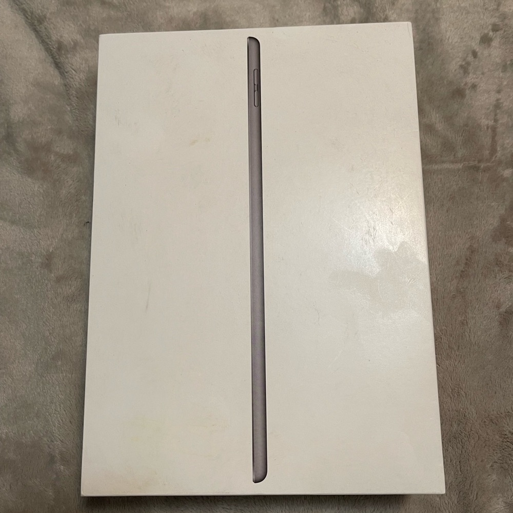 Ipad 7 generation box new